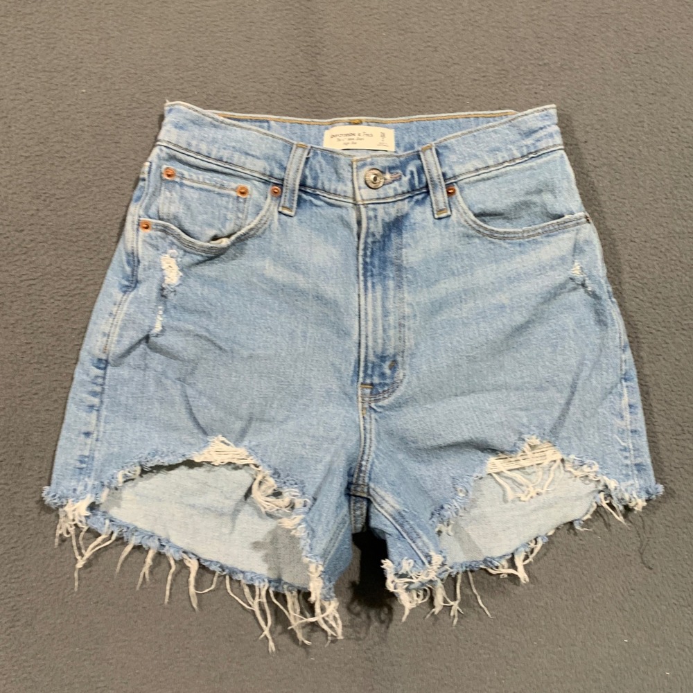 Abercrombie & Fitch Mom Shorts Women 26/2 Curve Love High Rise Ripped Light Wash